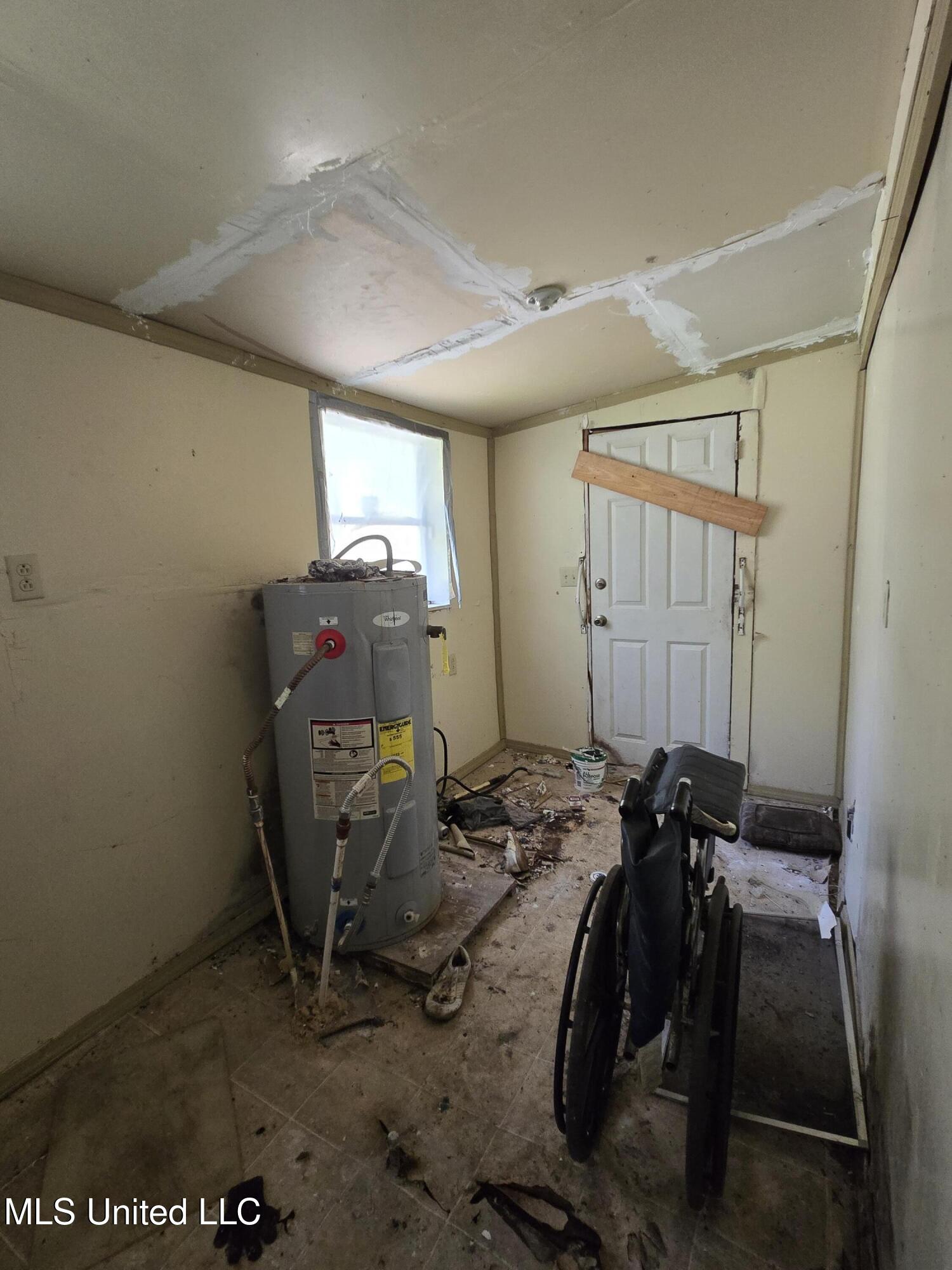 1135 McConkey Street Laurel, MS 39440 - Photo 23 of 30 Bathroom 2 (2)