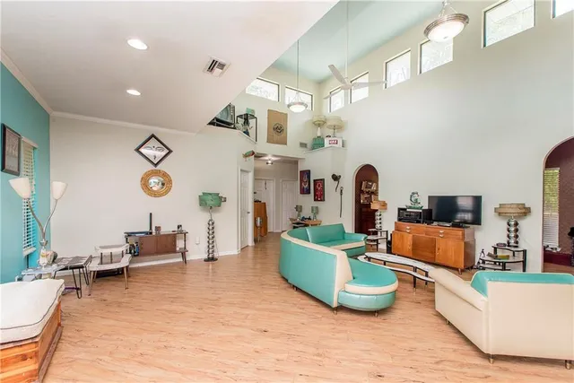 $400,000 | 60006 Highway 434, Lacombe, LA 70445