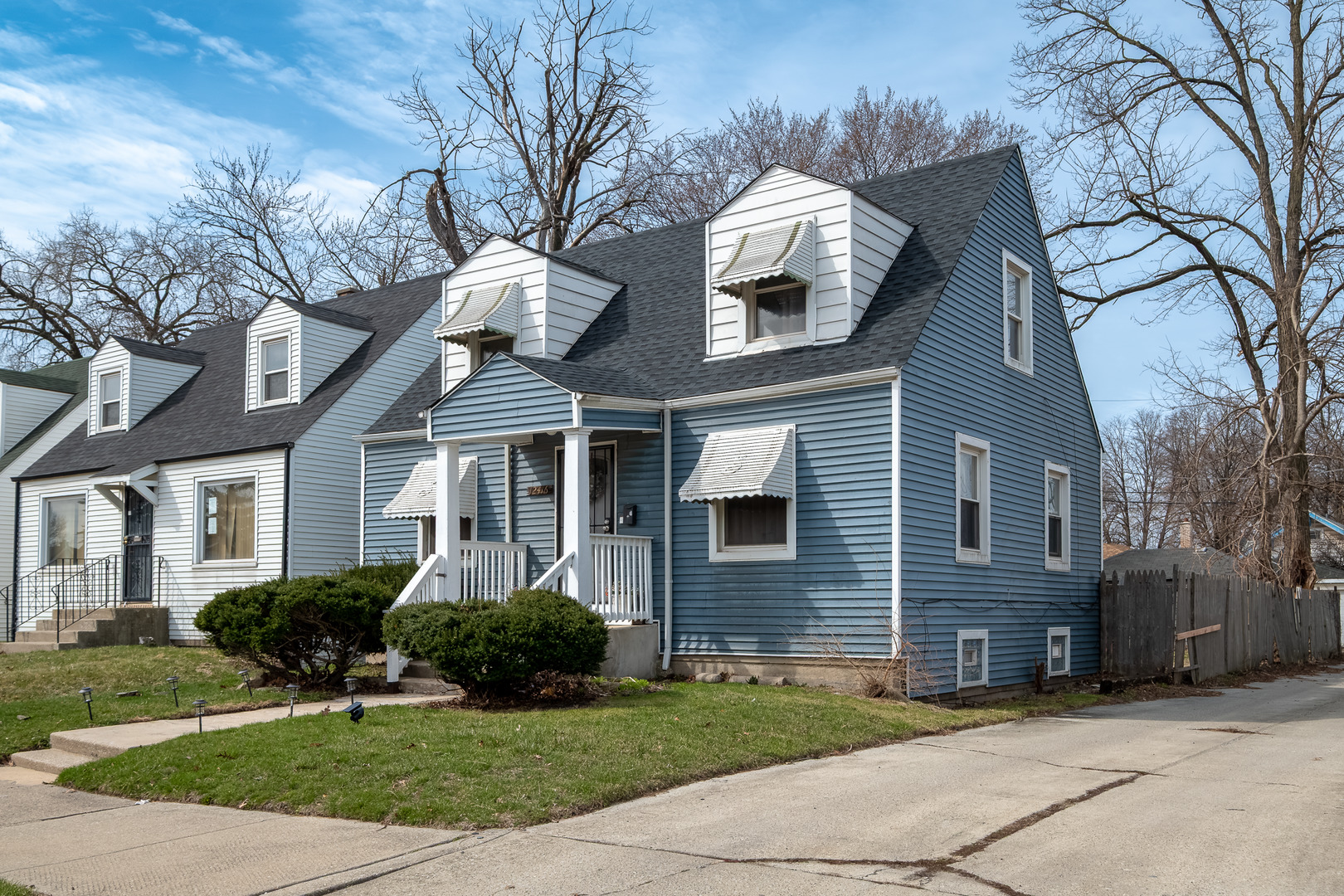 12416 South Princeton Avenue Chicago, IL 60628 - Photo 2 of 29