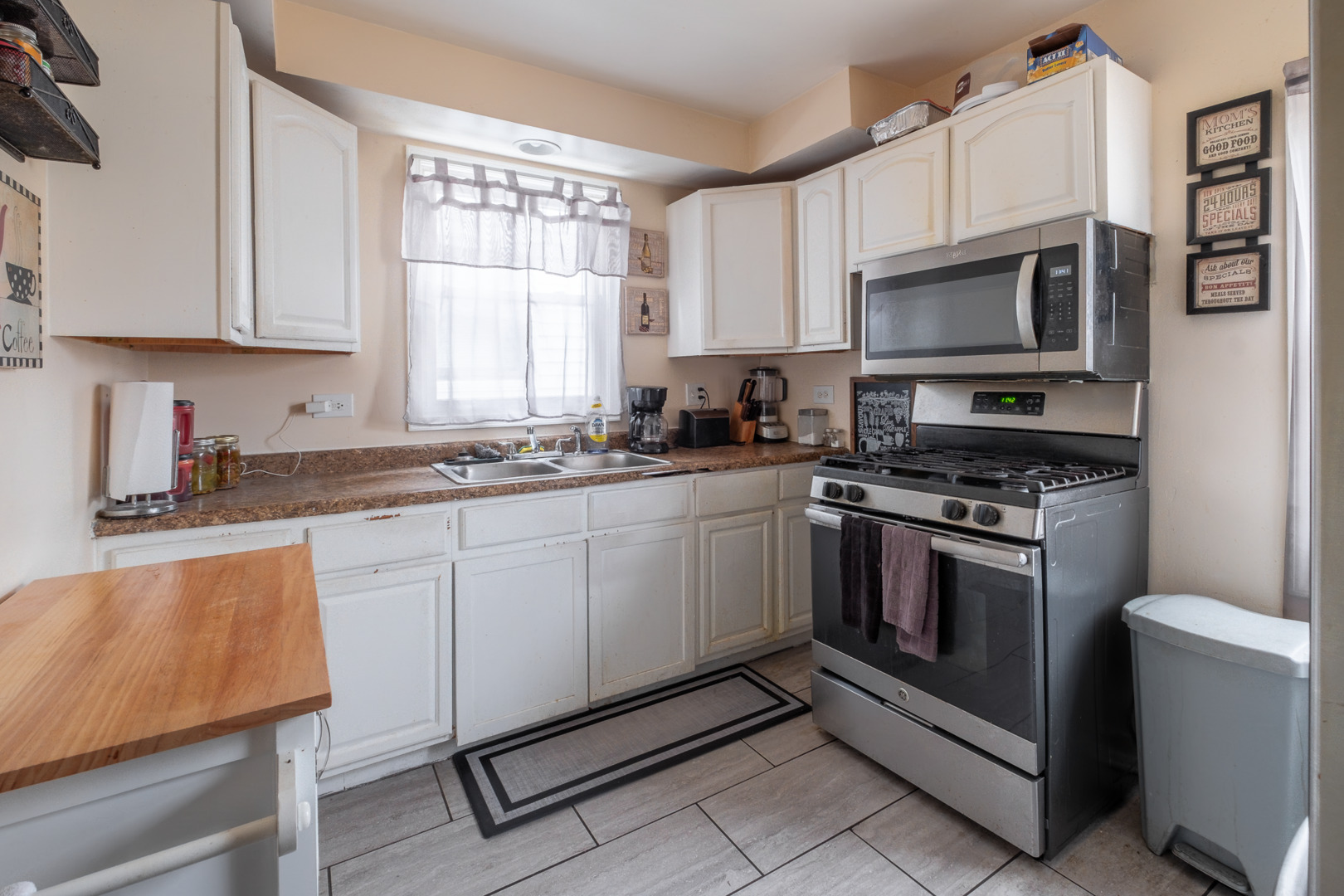12416 South Princeton Avenue Chicago, IL 60628 - Photo 4 of 29