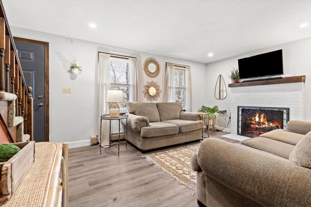 14 Neck Road Haverhill, MA 01835 - Photo 3 of 42 Gallery Image 3