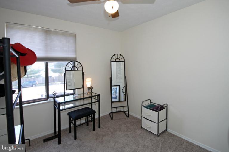 9146 Burke Road Burke, VA 22015 - Photo 15 of 21 Bedroom
