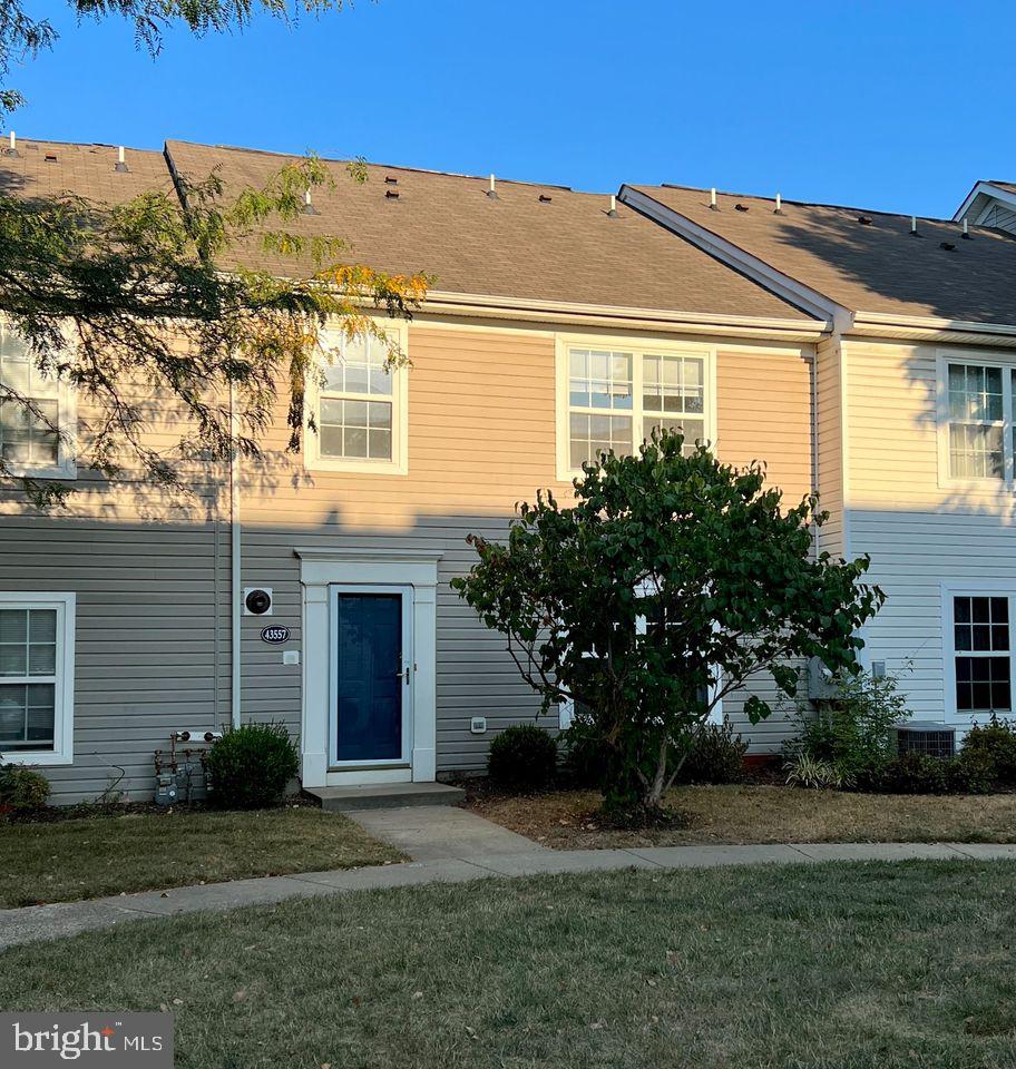 43557 Patching Pond Square Ashburn, VA 20147 - Photo 1 of 15