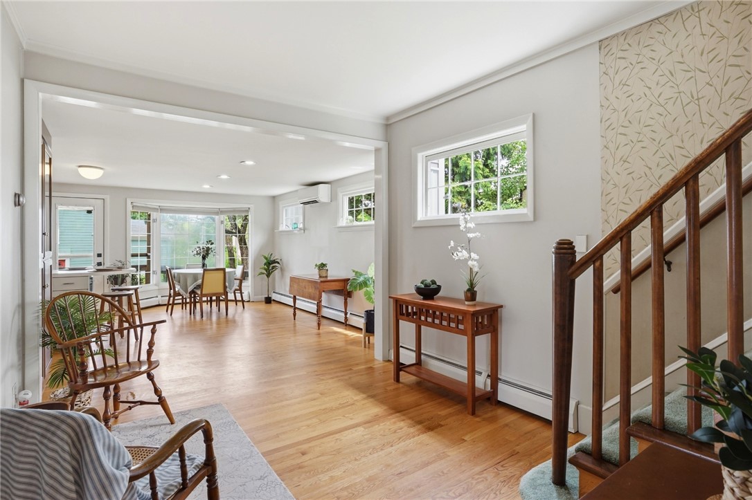 407 Smithfield Avenue Pawtucket, RI 02860 - Photo 10 of 49
