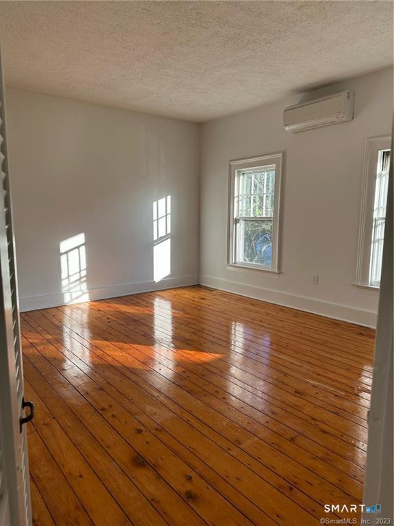 463 North Main Street, Unit 2 Wallingford, CT 06492 - Photo 4 of 17