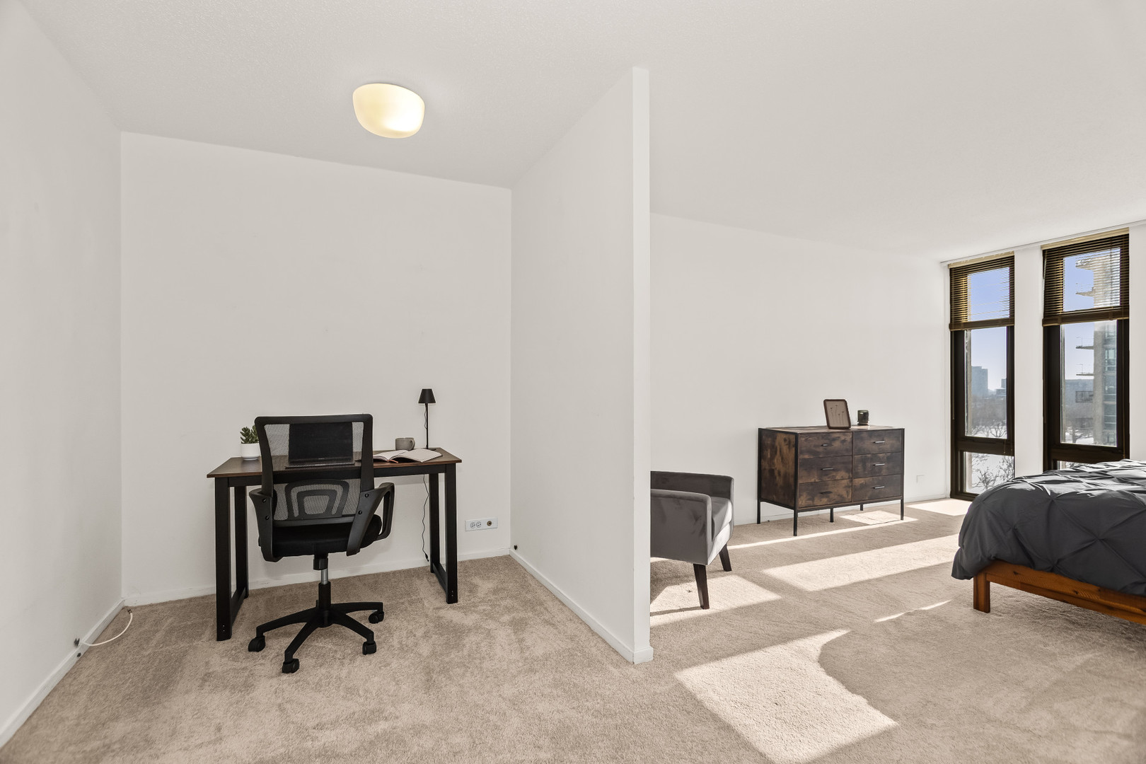 6700 South South Shore Drive, Unit 9D9E Chicago, IL 60649 - Photo 12 of 20 a bedroom with a workspace