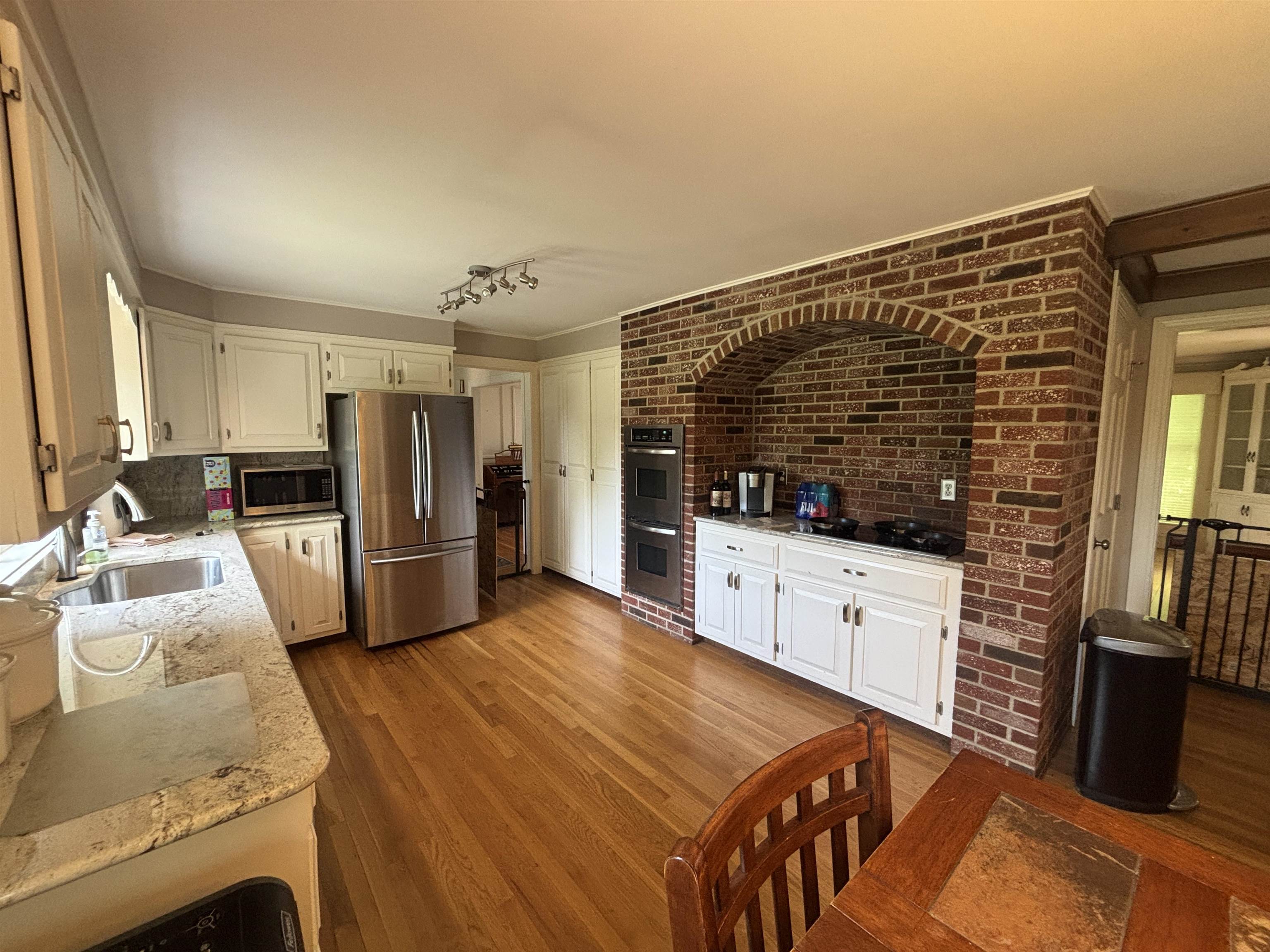 439 Exeter Road Hampton, NH 03842 - Photo 6 of 39