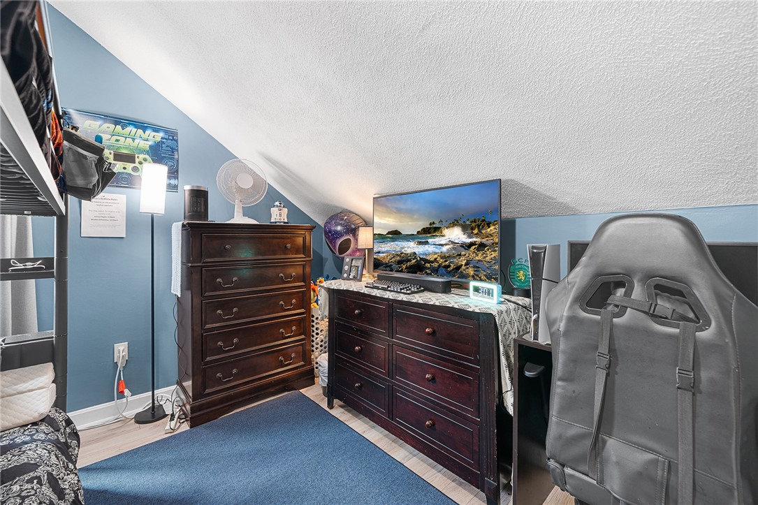 56 Cottage Street Warwick, RI 02886 - Photo 23 of 33