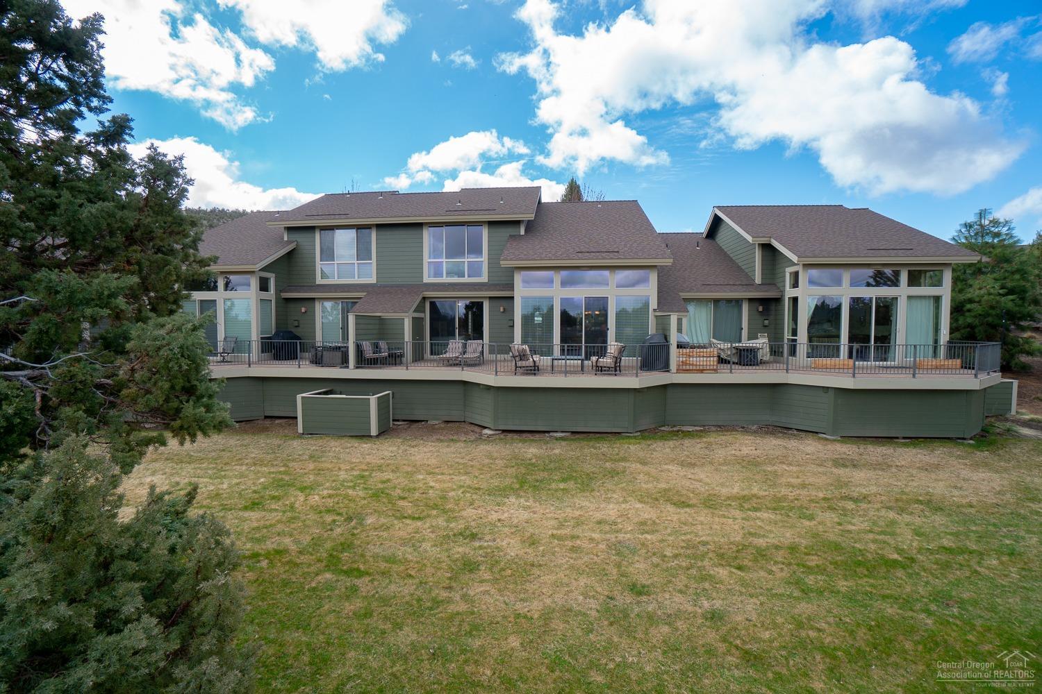 1418 Highland View Loop Redmond, OR 97756 - Photo 3 of 25 Gallery Image 3
