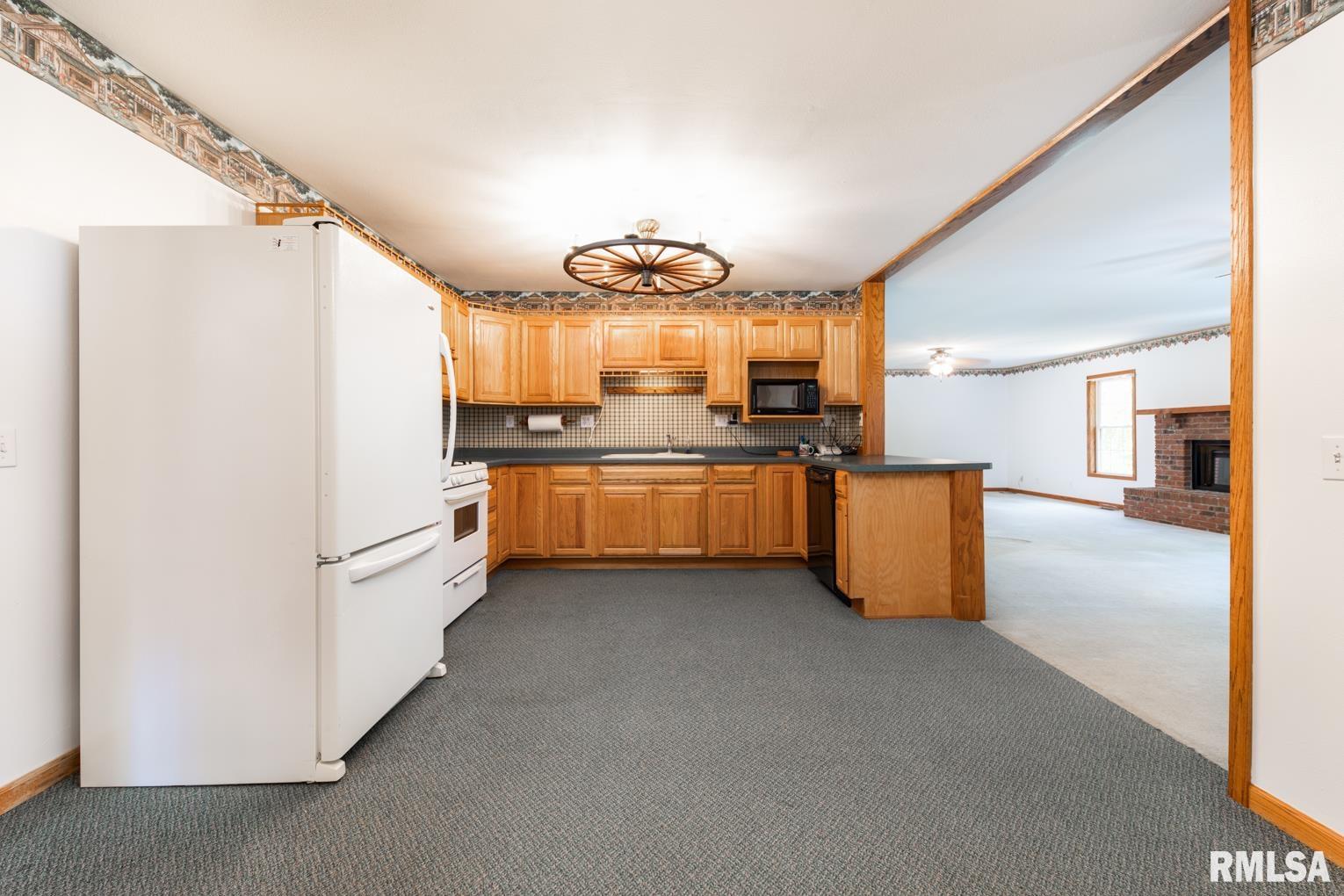 26822 Kinderhook Road Browning, IL 62624 - Photo 2 of 33