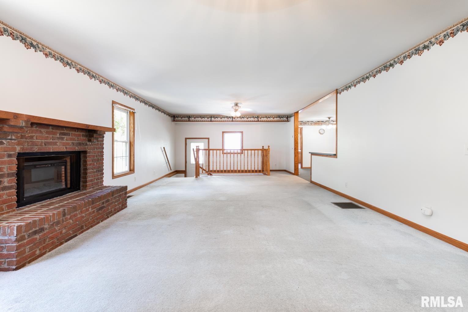 26822 Kinderhook Road Browning, IL 62624 - Photo 7 of 33