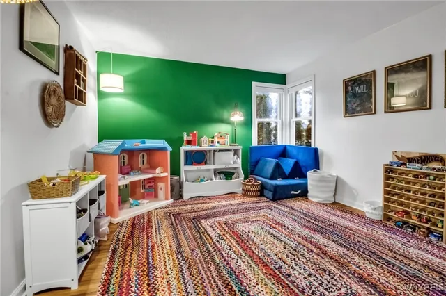 $299,000 | 292 East Prospect Avenue, Hamburg, NY 14075