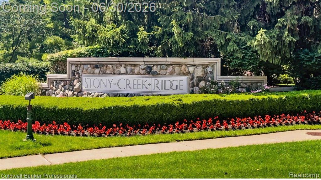 1085 Bloomview Circle Rochester, MI 48307 - Photo 7 of 67