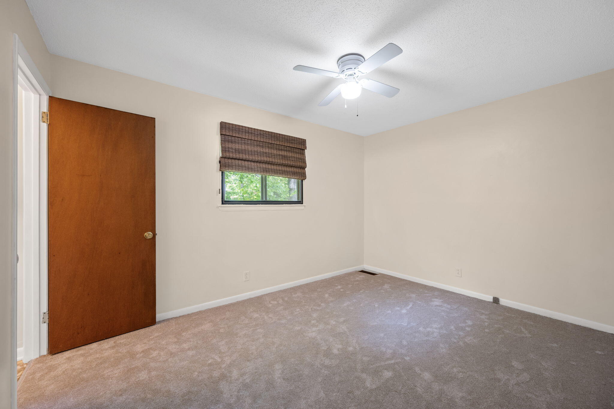 8326 Middle Road Ooltewah, TN 37363 - Photo 14 of 29 11-web-or-mls-DSC_8597-83