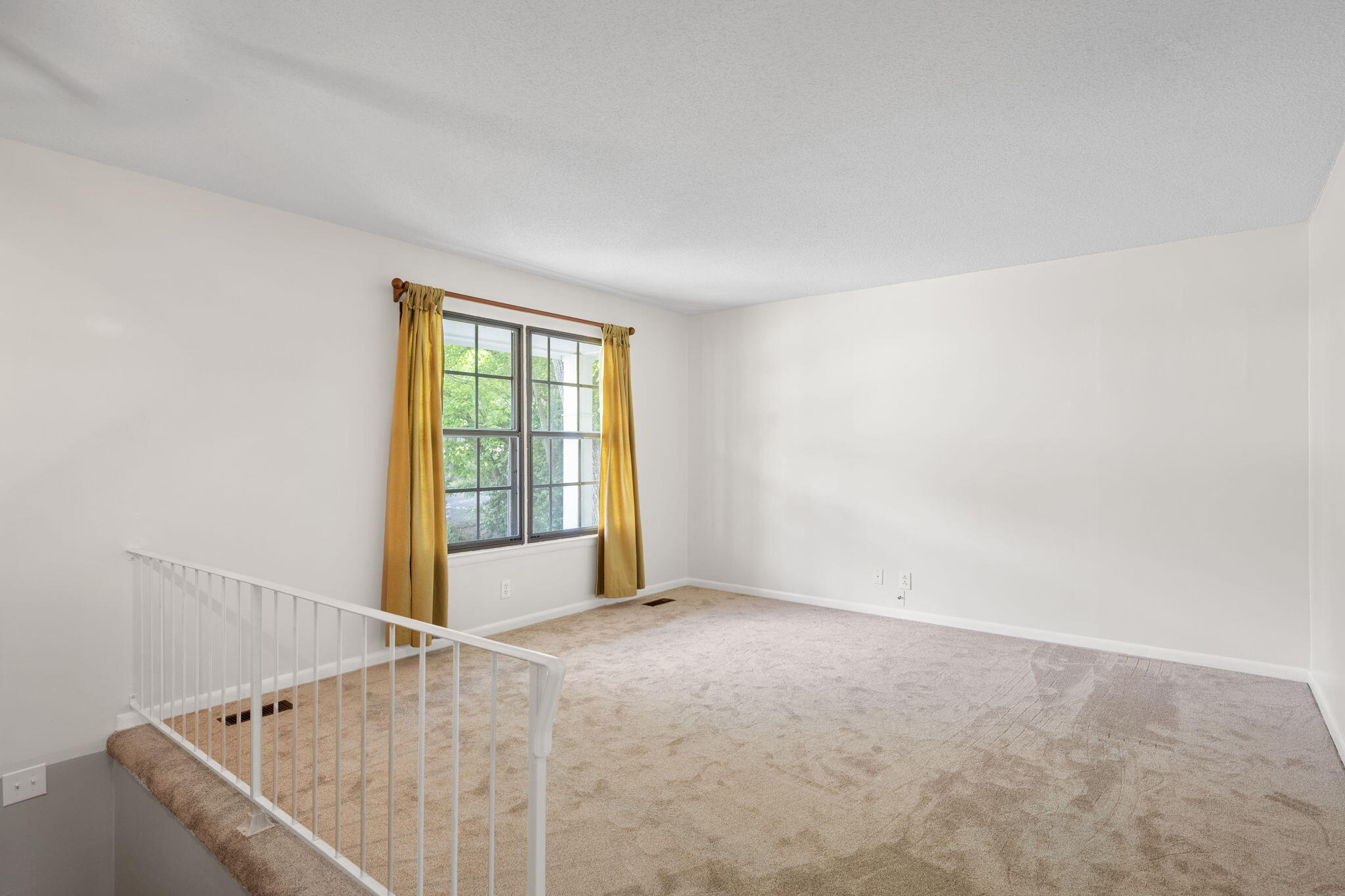 8326 Middle Road Ooltewah, TN 37363 - Photo 6 of 29 24-web-or-mls-DSC_8636-96
