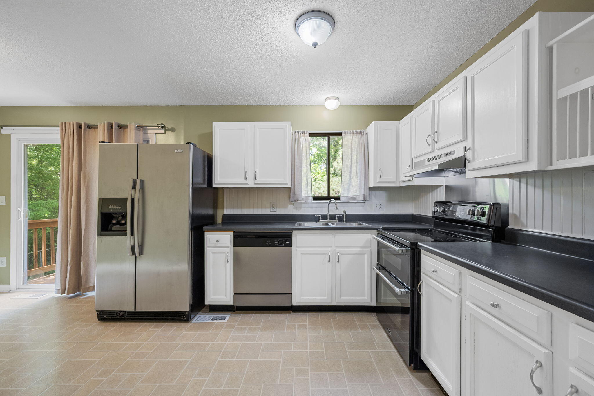 8326 Middle Road Ooltewah, TN 37363 - Photo 9 of 29 18-web-or-mls-DSC_8621-90