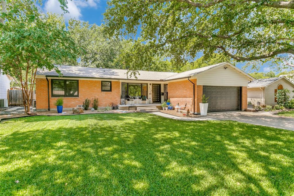 318 Ruth Street Grapevine, TX 76051 - Photo 1 of 30