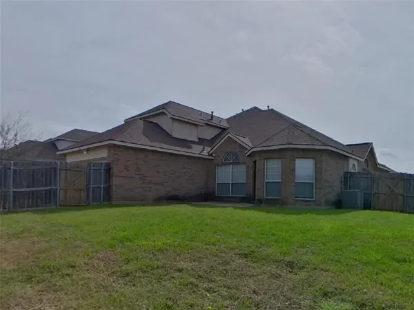 $2,969 | 1533 Mill Creek Drive, DeSoto, TX 75115