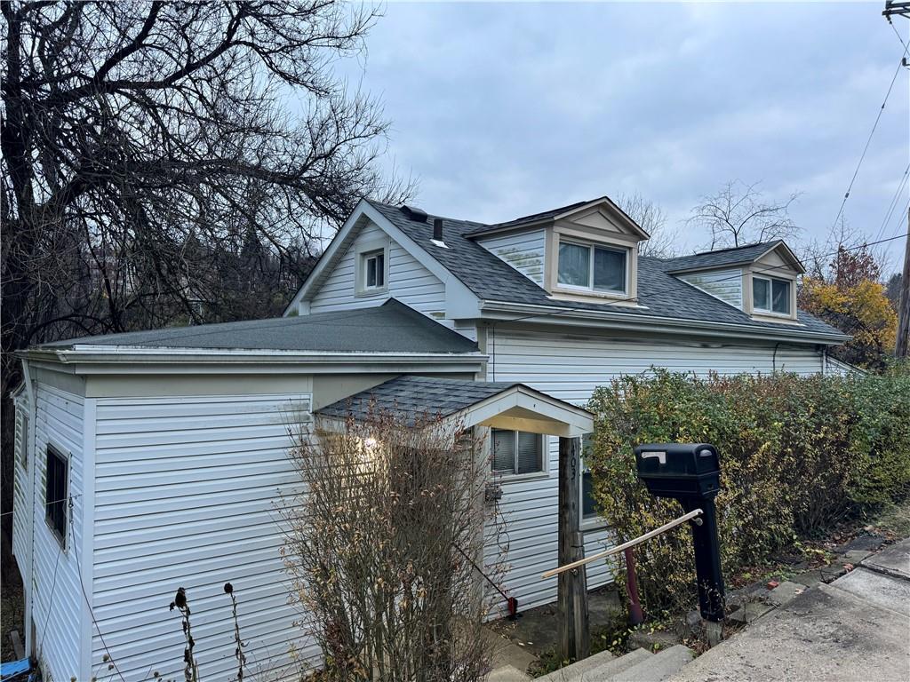 403 East Willock Road Pittsburgh, PA 15227 - Photo 1 of 4 Gallery Image 1