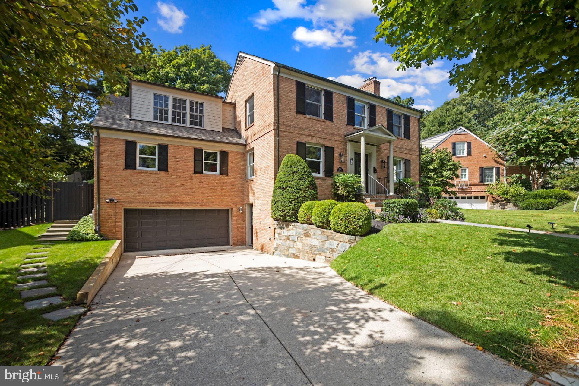 5024 Baltan Road Bethesda, MD 20816 - Photo 3 of 92