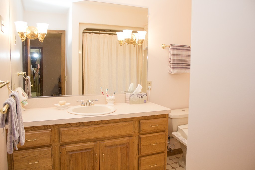 55 S Road Holden, MA 01520 - Photo 24 of 29