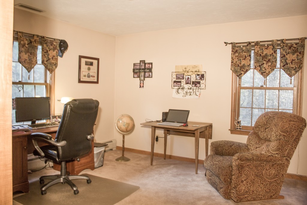 55 S Road Holden, MA 01520 - Photo 27 of 29