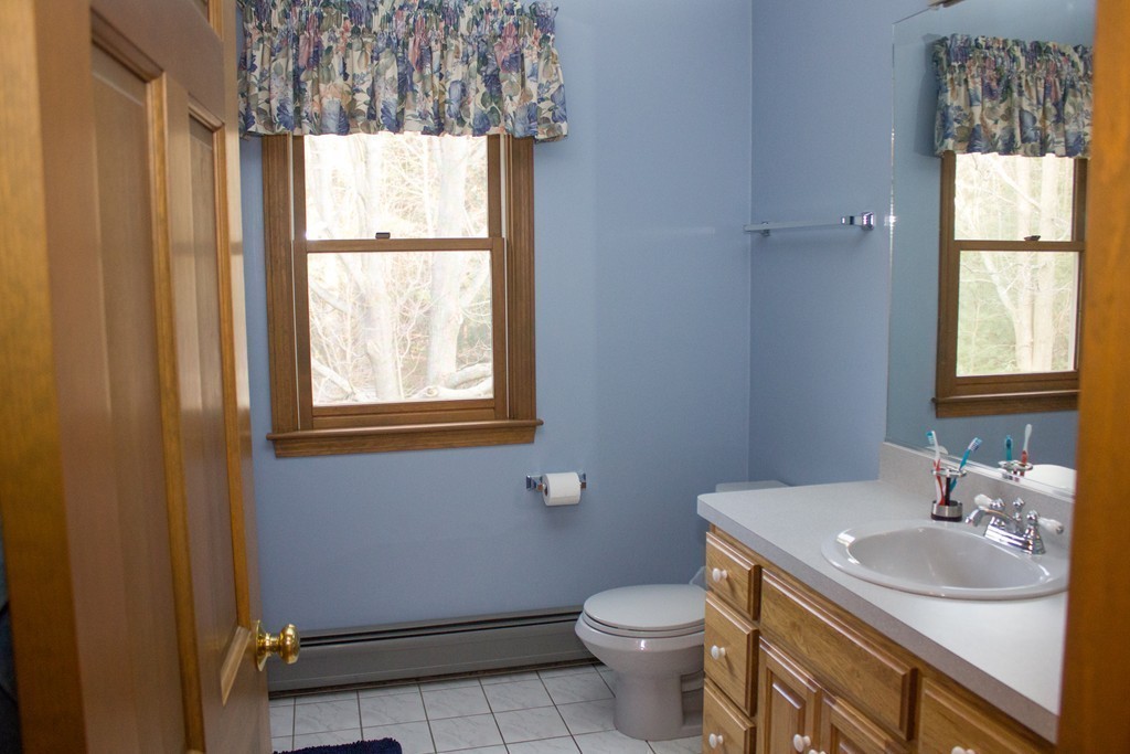 55 S Road Holden, MA 01520 - Photo 28 of 29