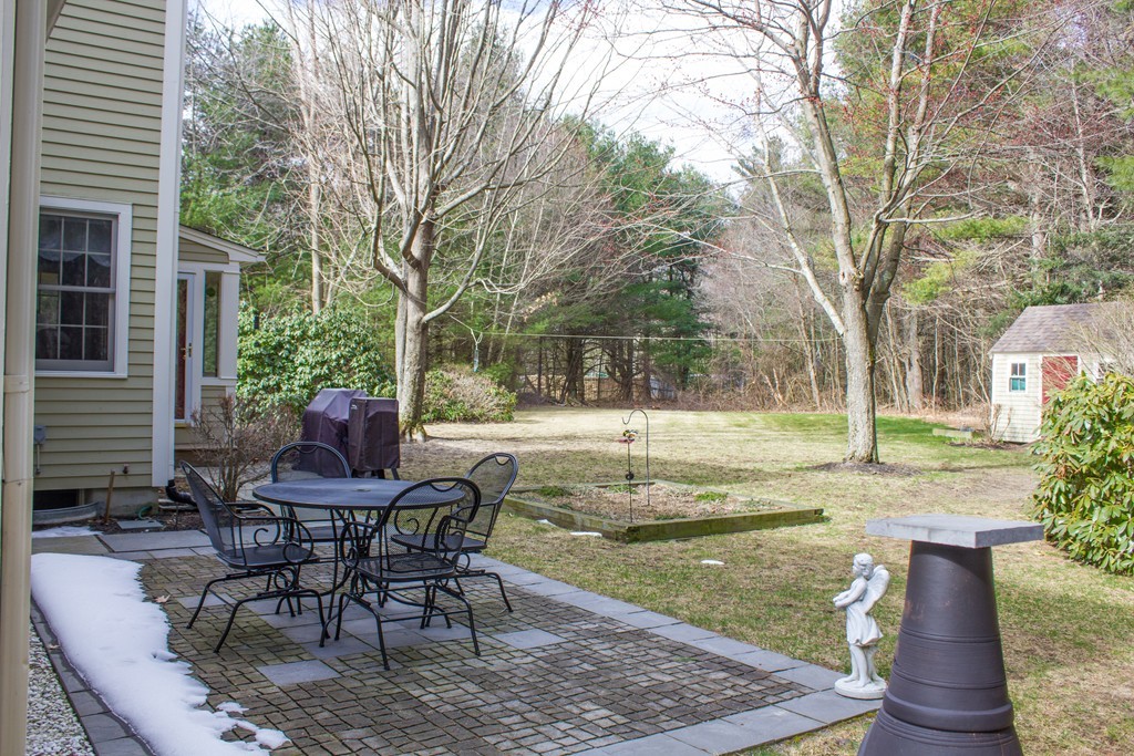 55 S Road Holden, MA 01520 - Photo 7 of 29