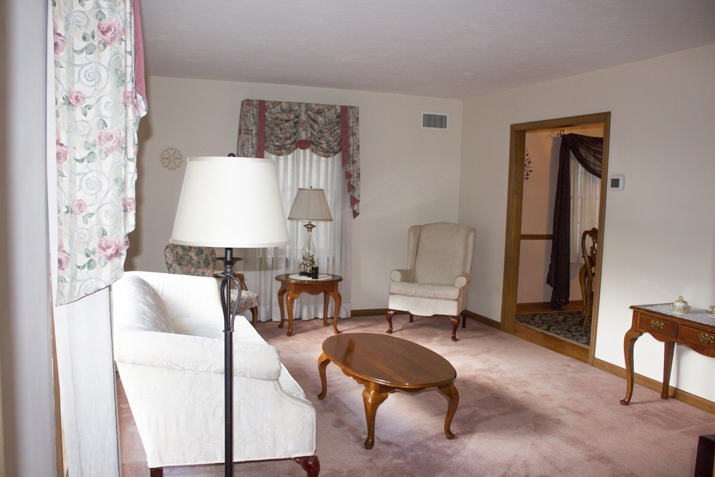 55 S Road Holden, MA 01520 - Photo 9 of 29
