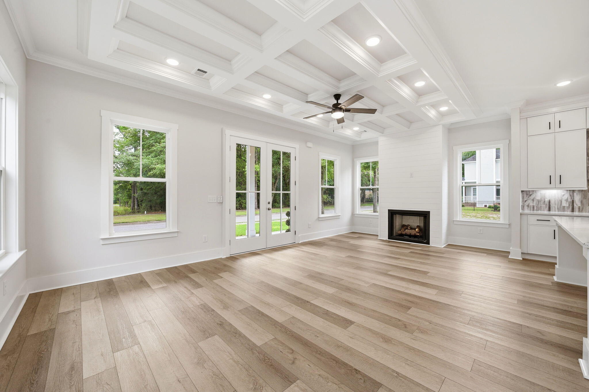255 Madison Drive Georgetown, SC 29440 - Photo 5 of 81