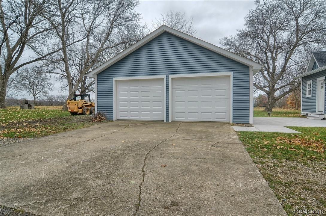 7000 Hayner Road Fowlerville, MI 48836 - Photo 31 of 31 31-Detached Garage.jpg