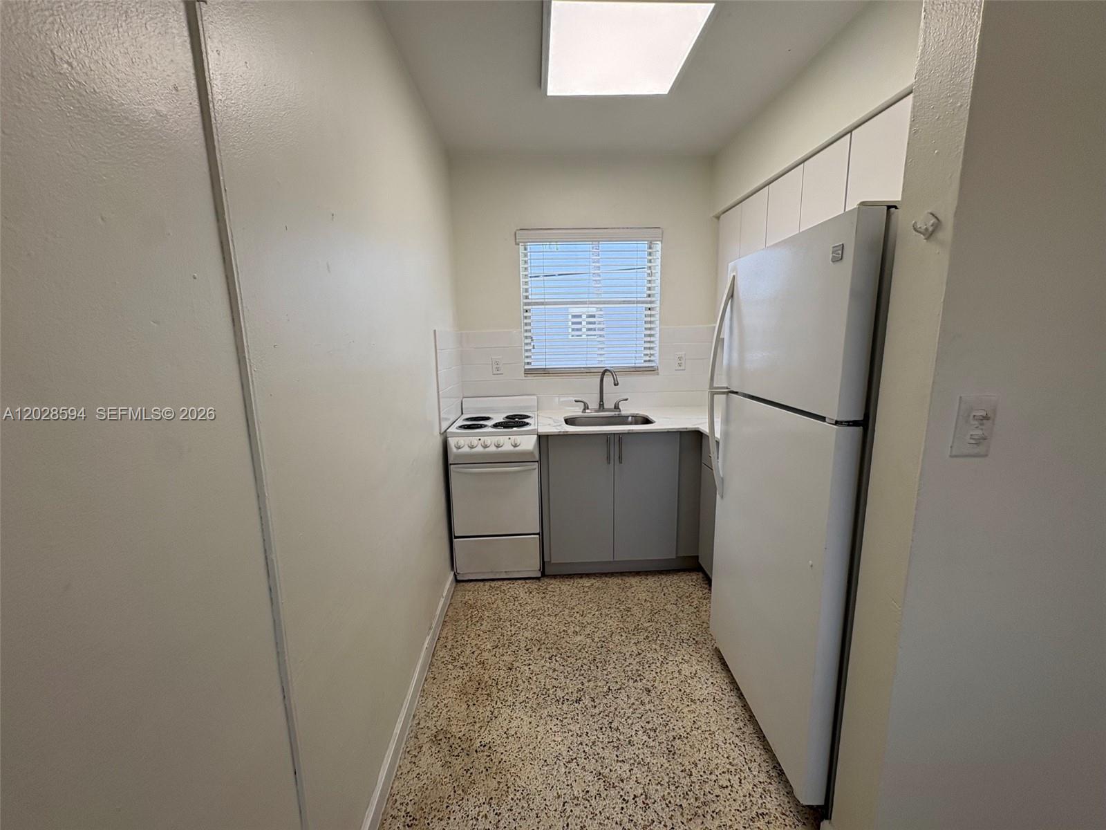 320 West 10th Street, Unit 3 Hialeah, FL 33010 - Photo 4 of 12