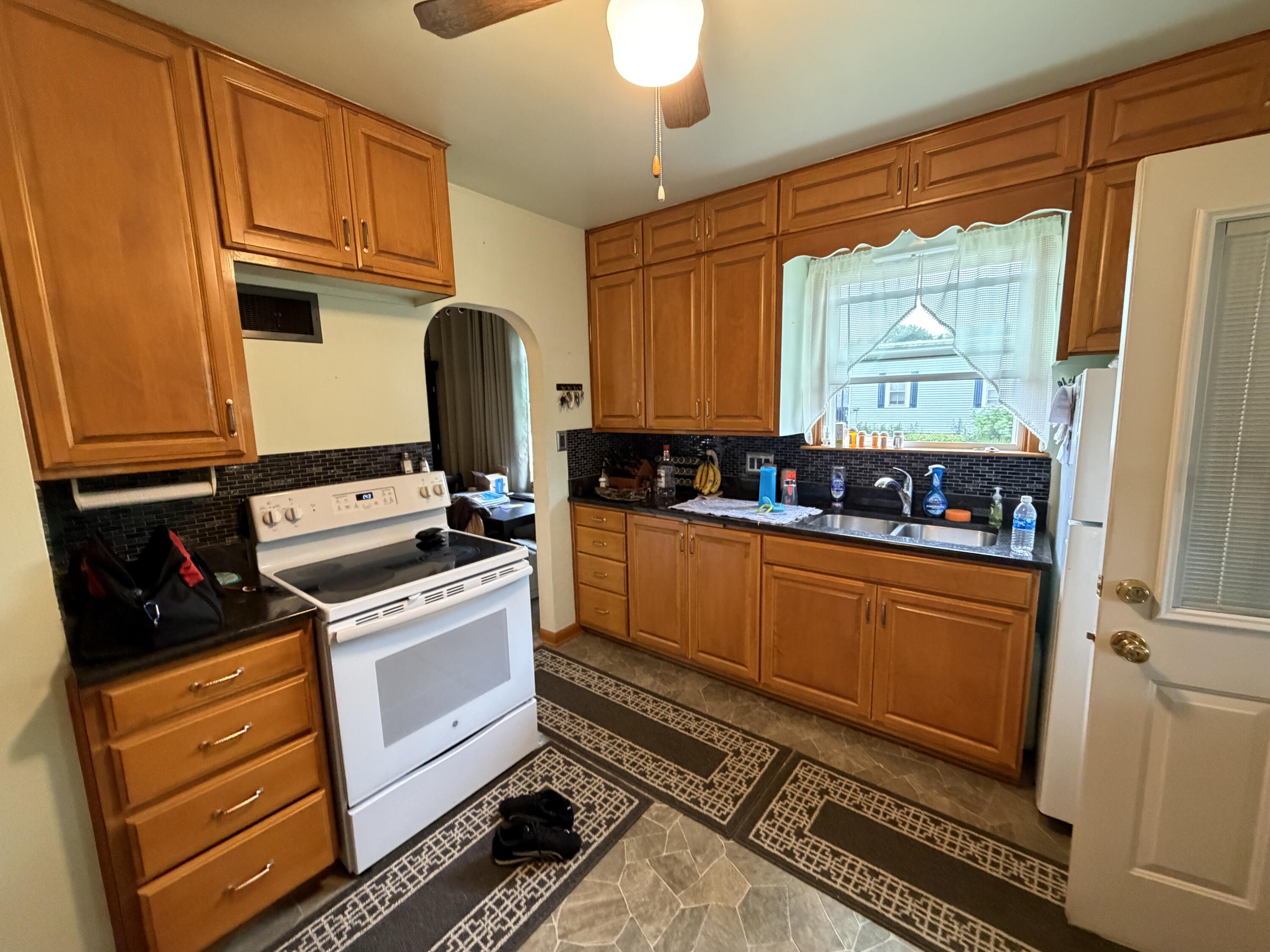 1013 28th Street Two Rivers, WI 54241 - Photo 23 of 32 IMG_1602