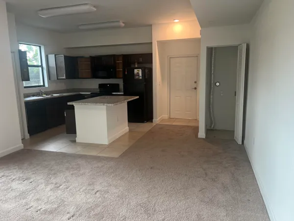 $1,800 | 9052 Gulf Run Way, Unit C3, Lake Worth, FL 33467