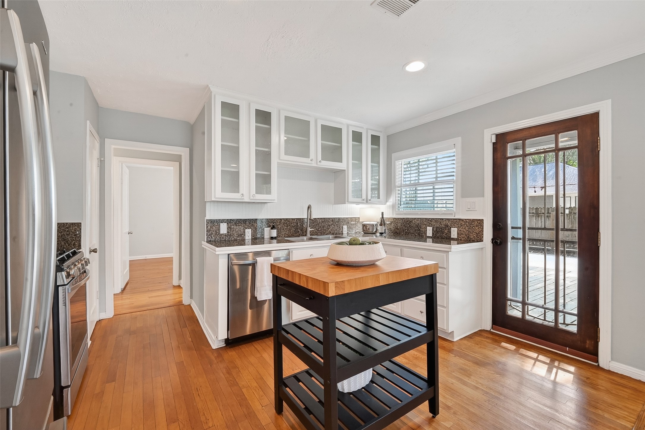 2019 Gostick Street Houston, TX 77008 - Photo 16 of 36