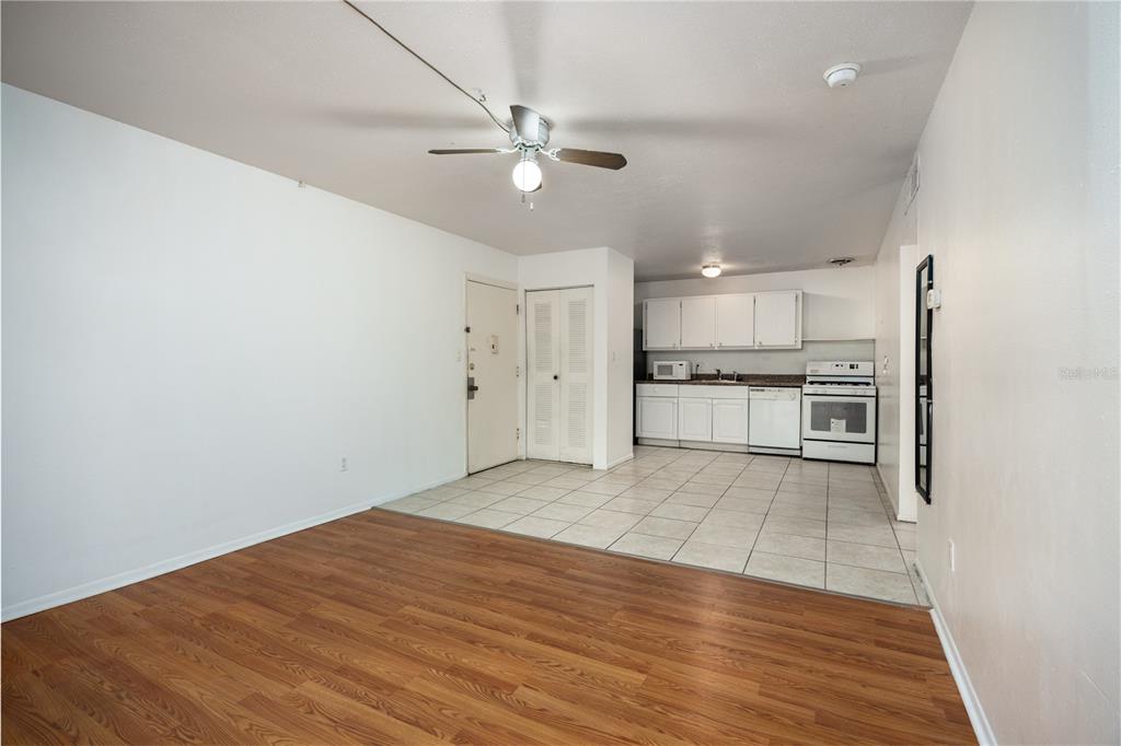 1700 Southwest 16th Court, Unit B27 Gainesville, FL 32608 - Photo 9 of 24