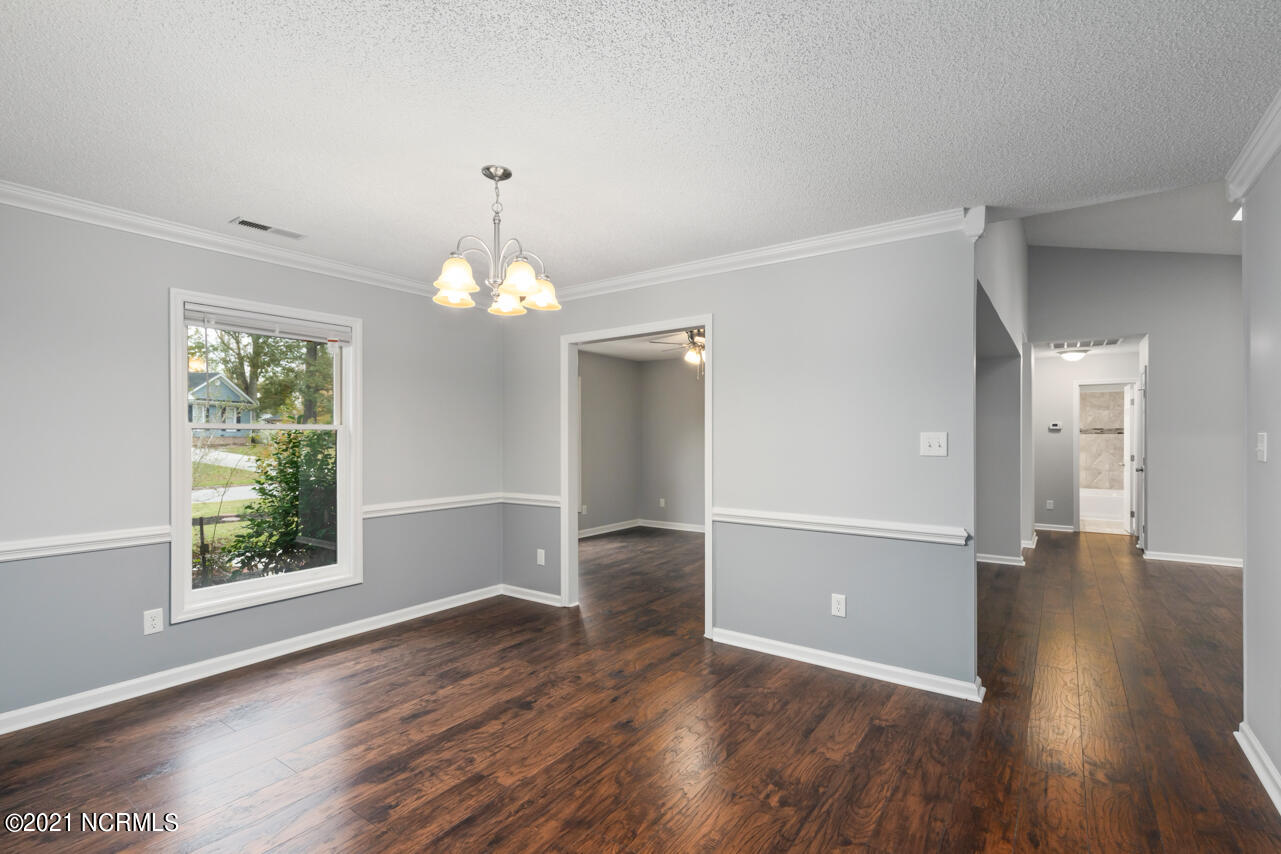 138 Raintree Circle Jacksonville, NC 28540 - Photo 11 of 39 11