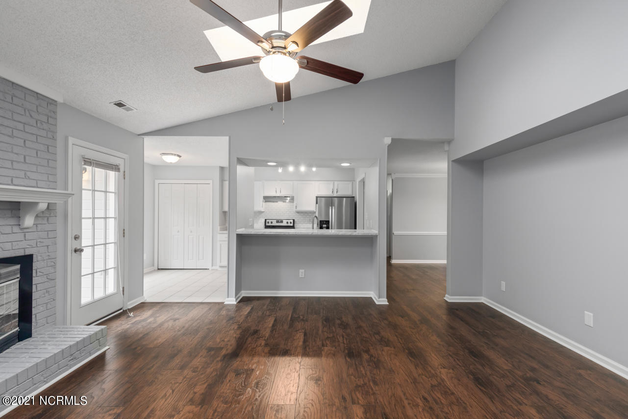 138 Raintree Circle Jacksonville, NC 28540 - Photo 16 of 39 16