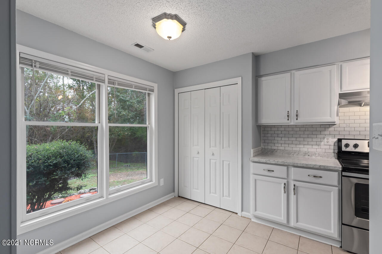138 Raintree Circle Jacksonville, NC 28540 - Photo 17 of 39 17