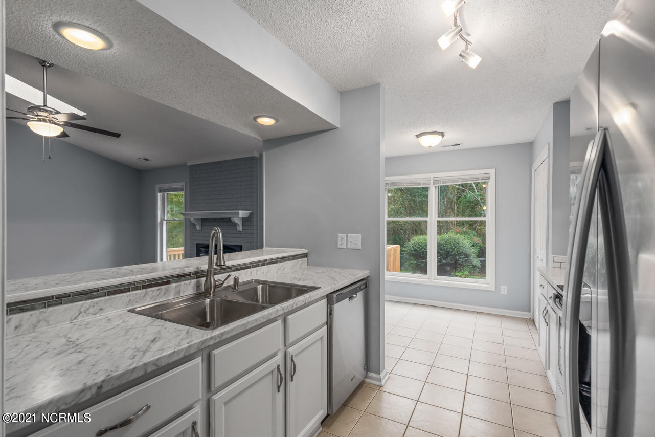 138 Raintree Circle Jacksonville, NC 28540 - Photo 19 of 39 19