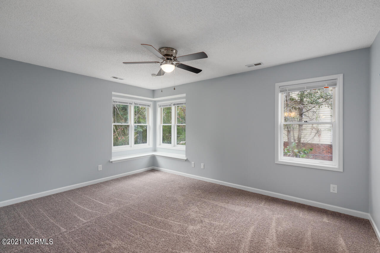 138 Raintree Circle Jacksonville, NC 28540 - Photo 27 of 39 27