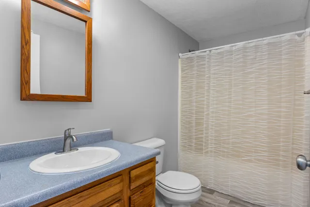 $209,900 | 2340 East Mosherville Road, Jonesville, MI 49250