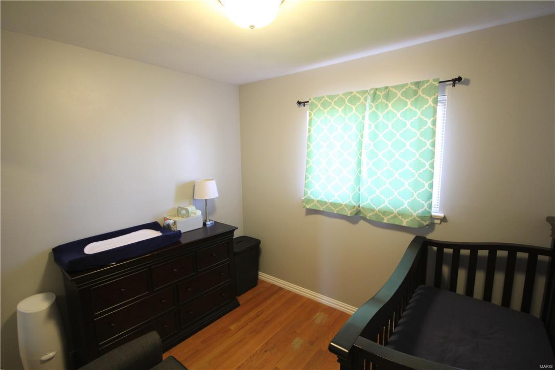 11020 Patsy Drive St. Louis, MO 63123 - Photo 10 of 15