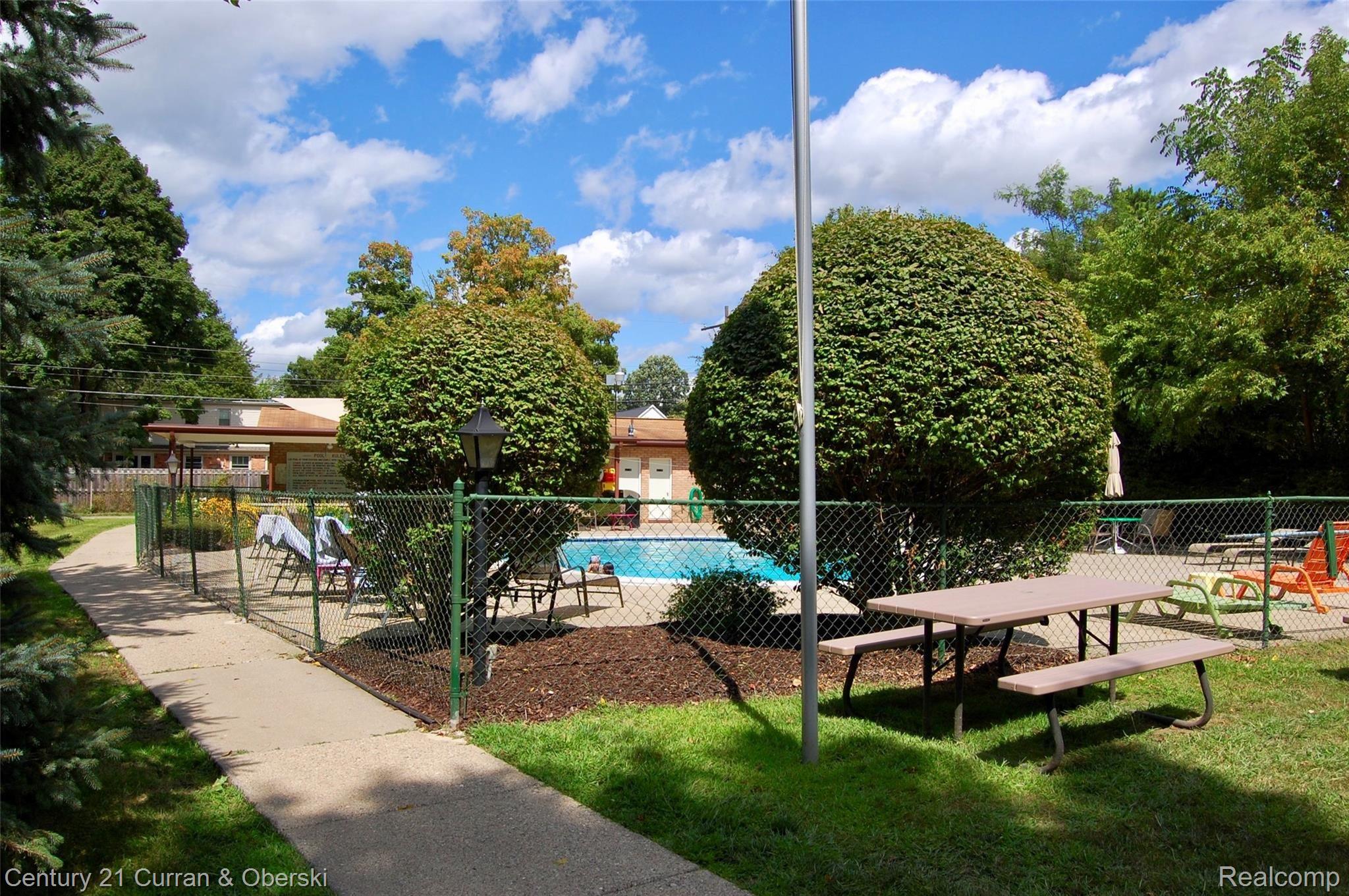 1199 South Sheldon Road, Unit 93 Plymouth, MI 48170 - Photo 29 of 33 fullsizeoutput_1555.jpeg