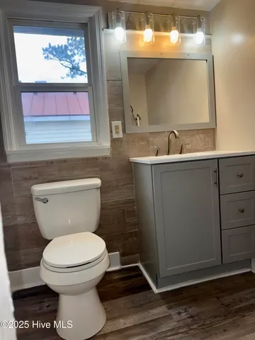 $1,225 | 728 West Street, New Bern, NC 28560