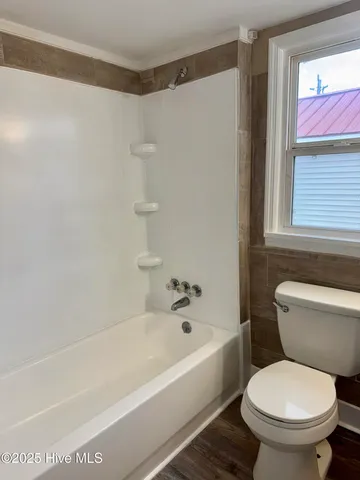 $1,225 | 728 West Street, New Bern, NC 28560