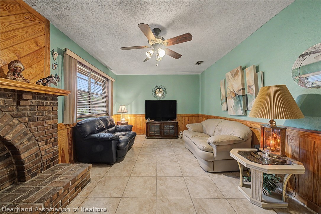 2020 North Torrington Road Avon Park, FL 33825 - Photo 8 of 24