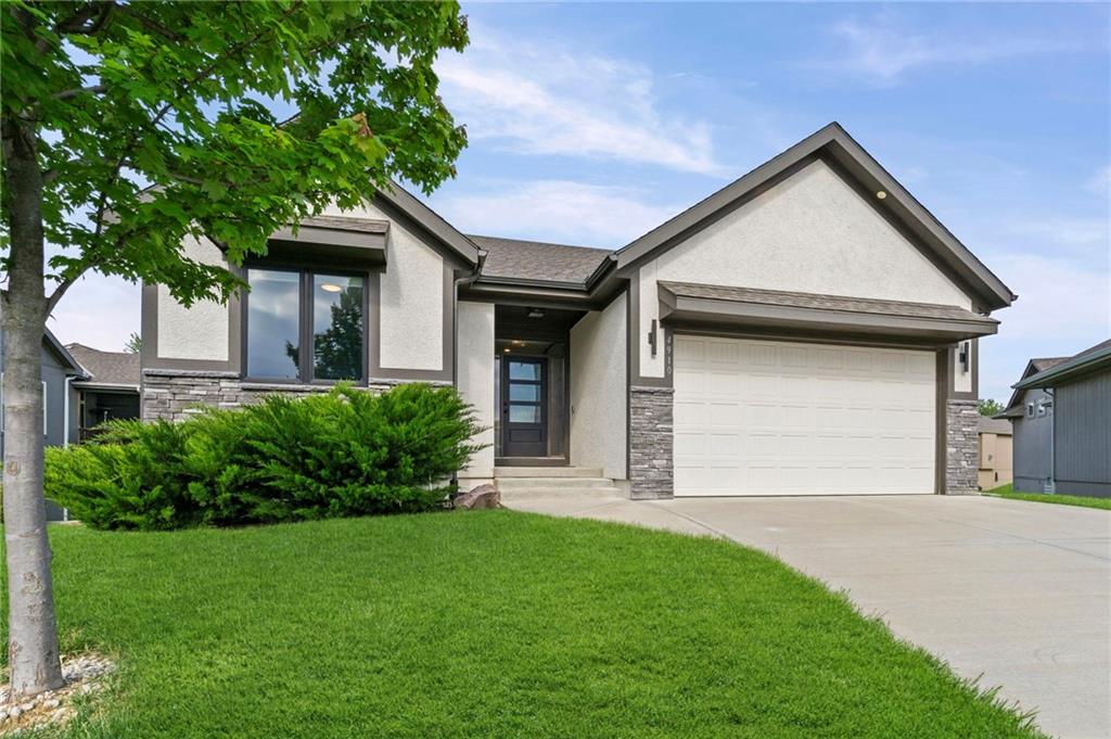 4910 Northwest Ridgewood Court Riverside, MO 64150 - Photo 2 of 47