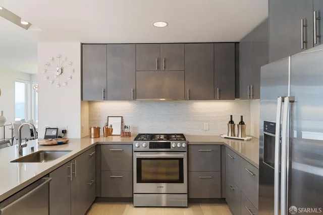 $998,800 | 52 Innes Court, Unit 402, San Francisco, CA 94124