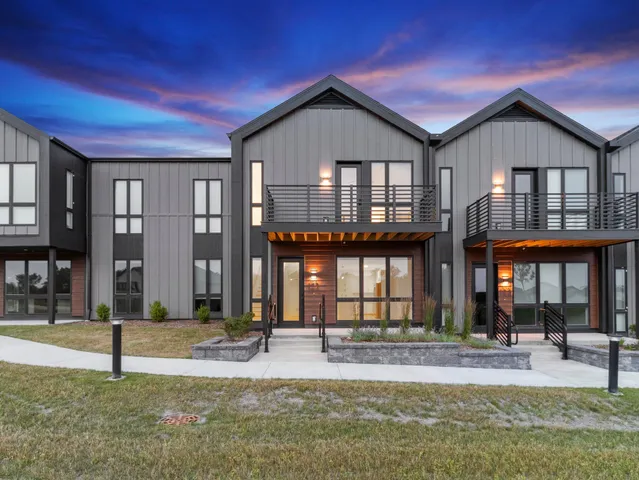 $494,900 | 9378 South Alder Place, Unit 103, Oak Creek, WI 53154